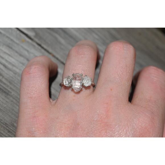 alternative raw diamond engagement rings, raw crystal size 4 5 6 7 8 8 9 10 11 - Picture 1 of 5
